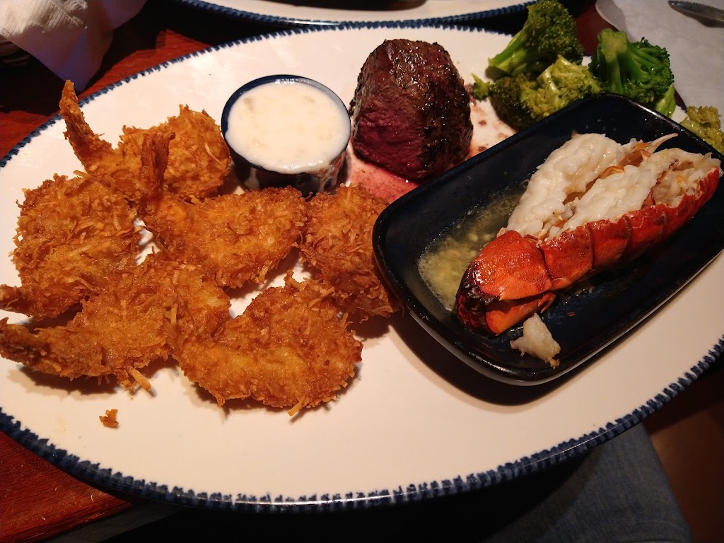 Red Lobster | NEAR PARKS MALL ARLINGTON, 4233 S Cooper St, Arlington, TX 76015, USA | Phone: (817) 472-5097