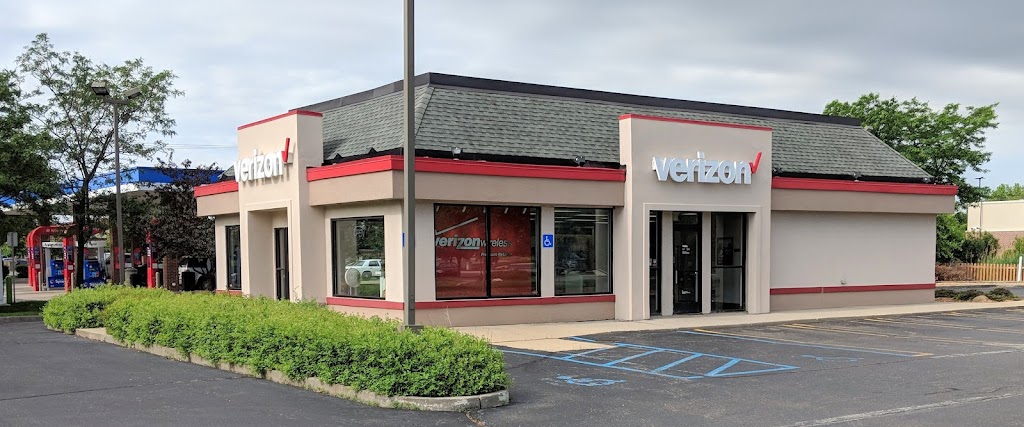 Verizon | 10930 Belleville Rd, Belleville, MI 48111, USA | Phone: (734) 796-8200