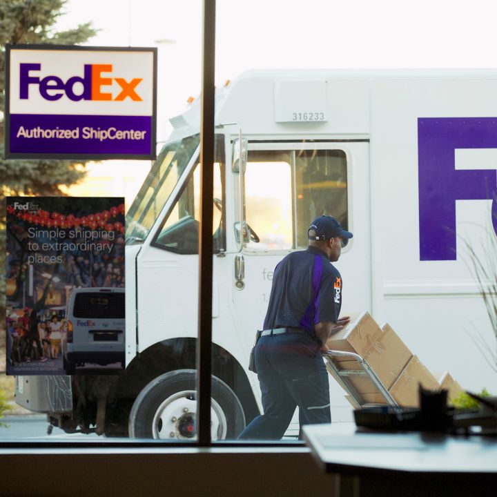 FedEx Authorized ShipCenter | 100 Plaza Pl Ste 300, Northlake, TX 76226, USA | Phone: (972) 544-1230