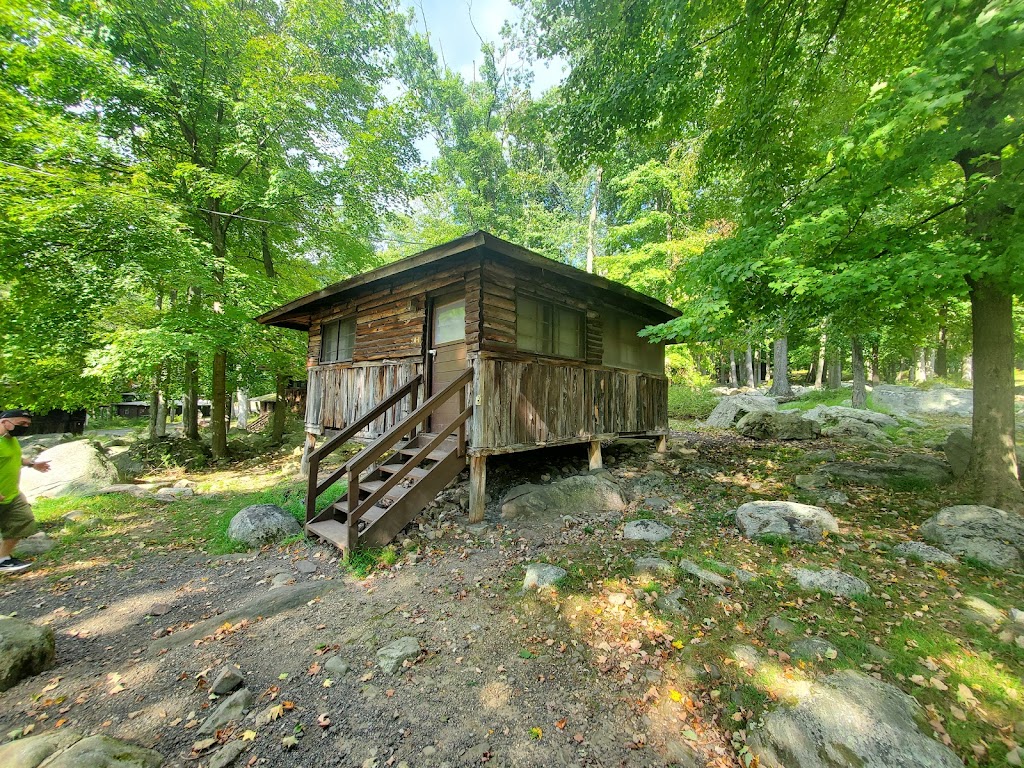 Sebago Cabin Camp | 440 Seven Lakes Dr, Sloatsburg, NY 10974, USA | Phone: (845) 429-2039