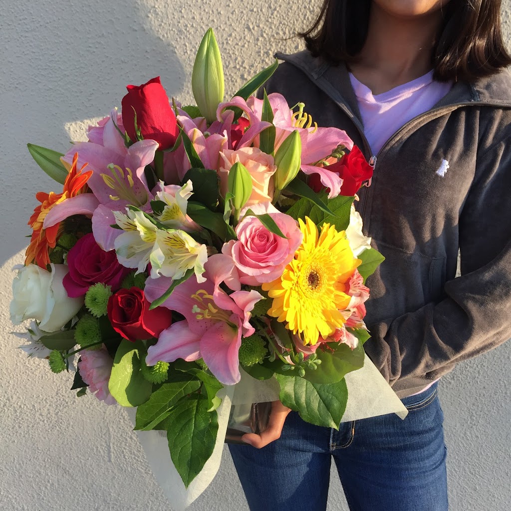 Happy Rose Florist | 475 N Lake Ave, Pasadena, CA 91101, USA | Phone: (626) 440-0903