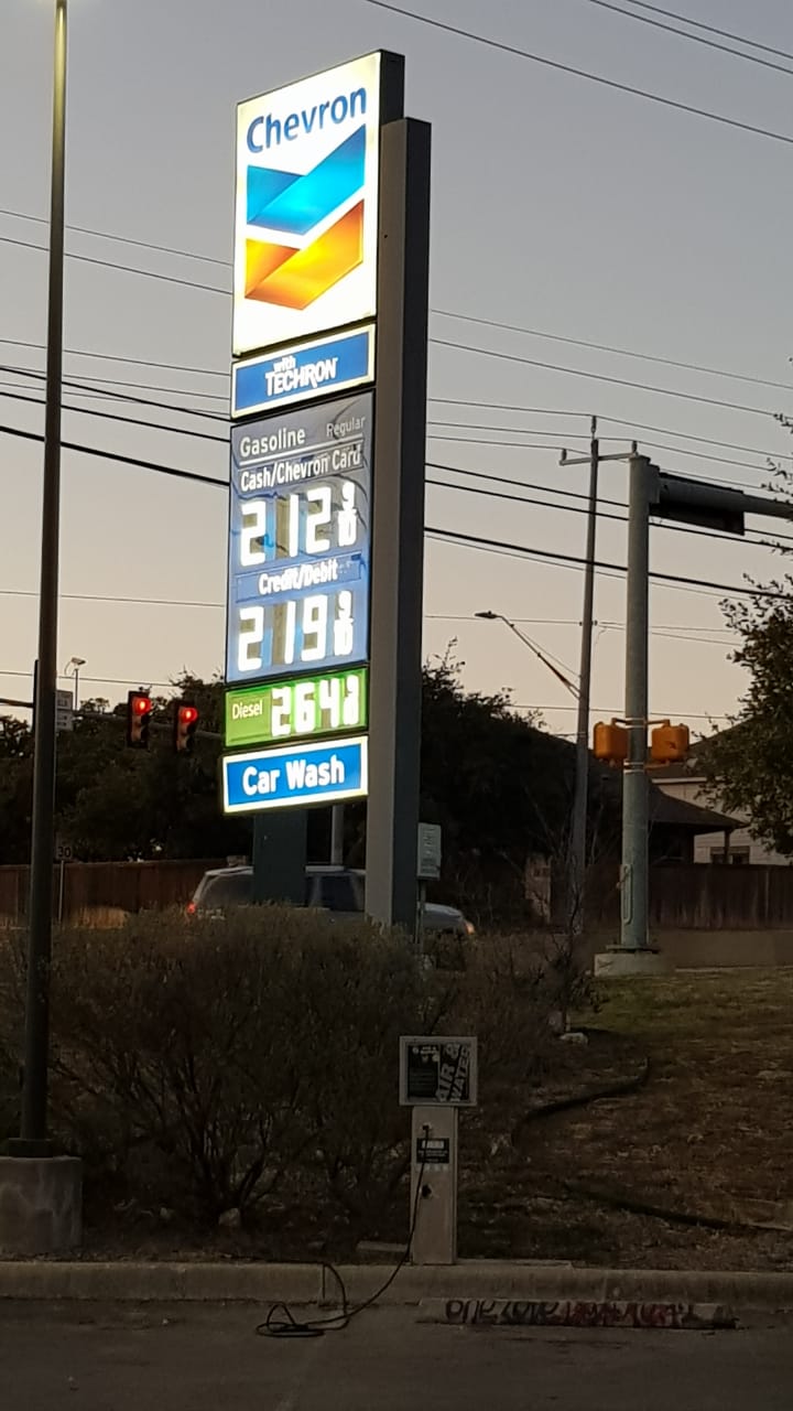 Chevron (Tezel Market) | 7126 Tezel Rd #105, San Antonio, TX 78250, USA | Phone: (210) 520-0111