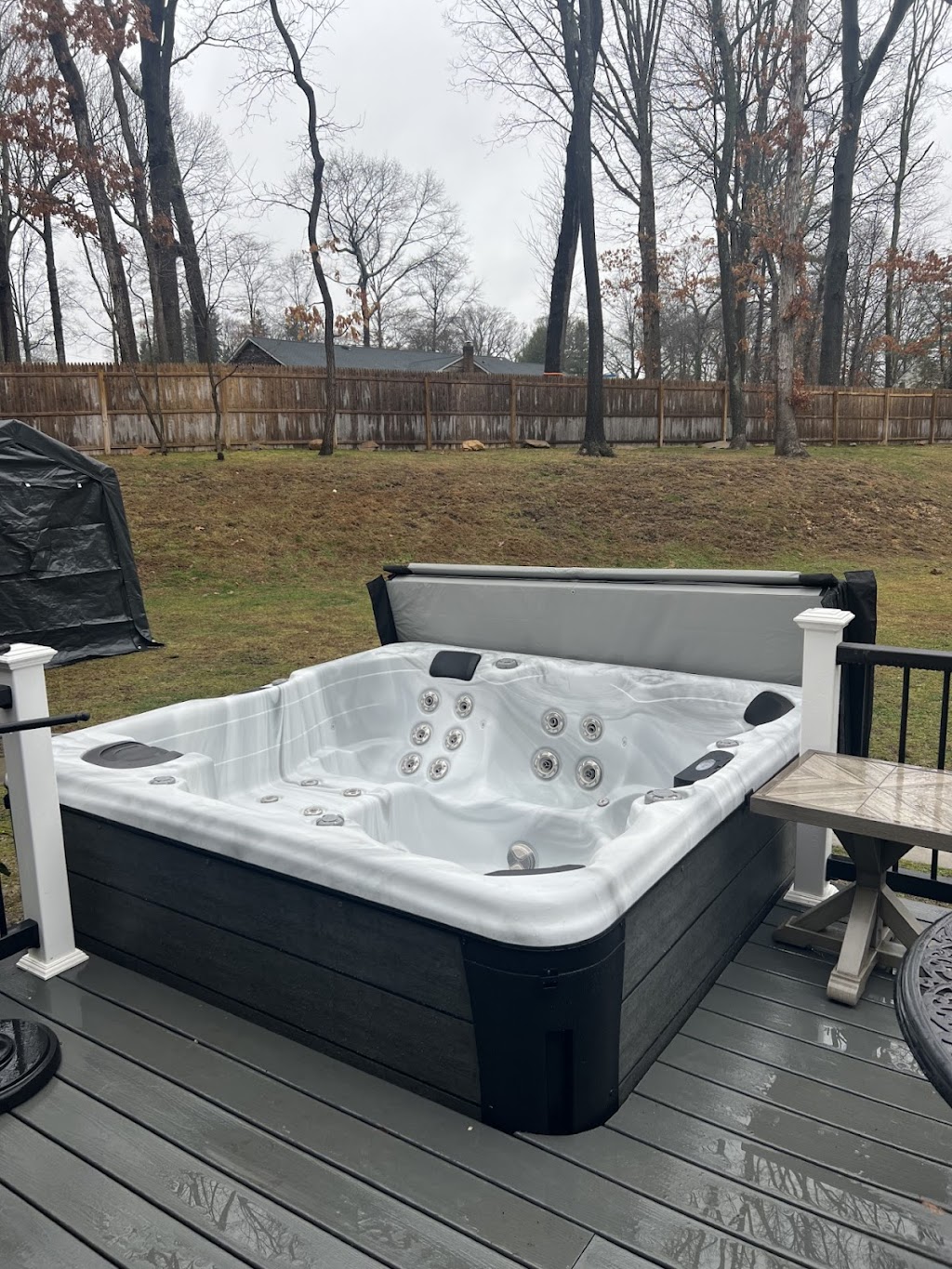 Beyond Hot Tubs | 635 Pulaski Rd, Greenlawn, NY 11740, USA | Phone: (631) 629-3624