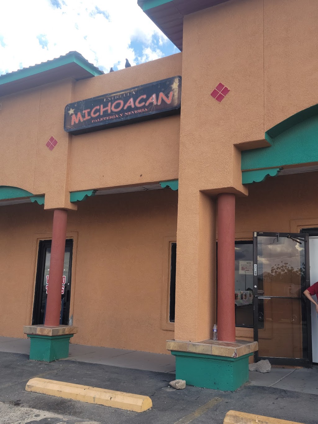 Estrella De Michoacan | 880 Anthony Dr suite 10, Anthony, NM 88021 | Phone: (575) 882-1006