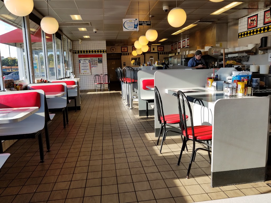Waffle House | 4833 Bill Gardner Pkwy PY, Locust Grove, GA 30248, USA | Phone: (770) 957-3897