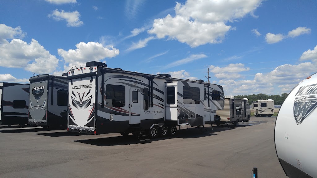 AC Nelsen RV World - Shakopee | 6220 County Rd 101, Shakopee, MN 55379 | Phone: (952) 496-9000