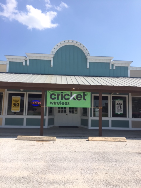 Cricket Wireless Authorized Retailer | 703 US-90 Ste 103, Castroville, TX 78009, USA | Phone: (830) 538-9910