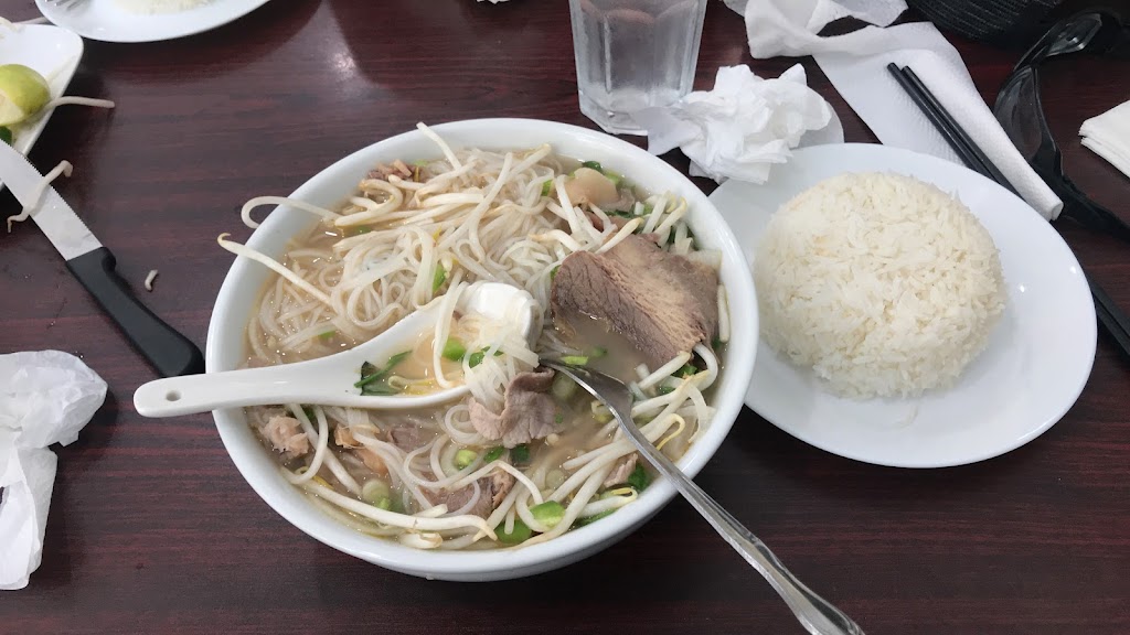 M Noodle & Cafe | 6945 Monterey Rd ste d, Gilroy, CA 95020 | Phone: (408) 842-4848