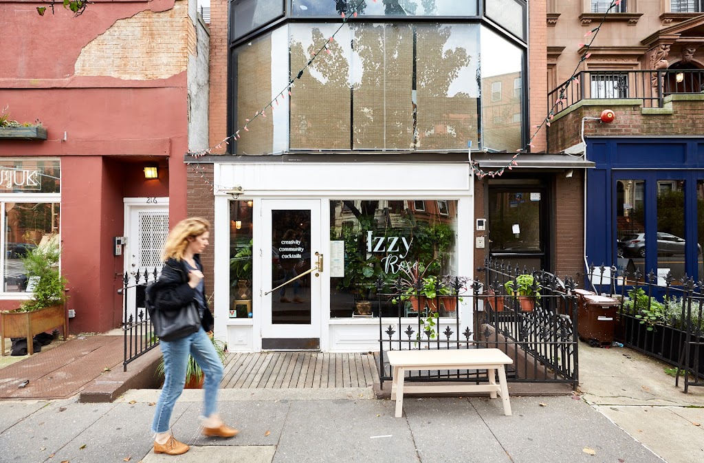 Izzy Rose | 214 Greene Ave, Brooklyn, NY 11238, USA | Phone: (929) 314-4431