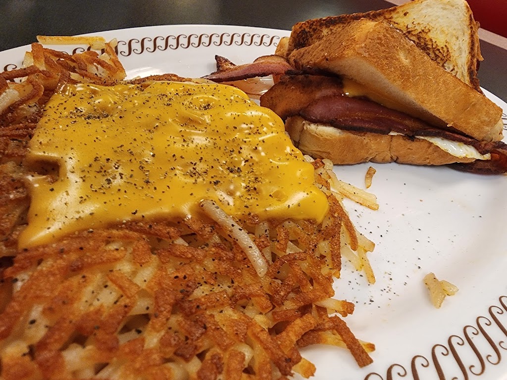 Waffle House | 7025 Dunbarton Dr, Horn Lake, MS 38637, USA | Phone: (662) 393-1499