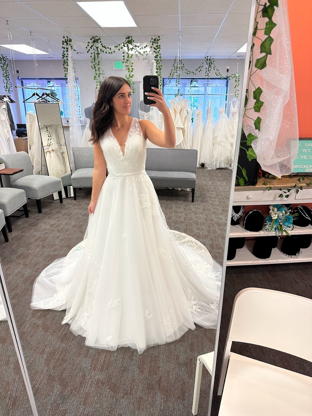 Brooklyn Bridal, LLC | 170 S Main St, Brooklyn, MI 49230, USA | Phone: (517) 592-8882