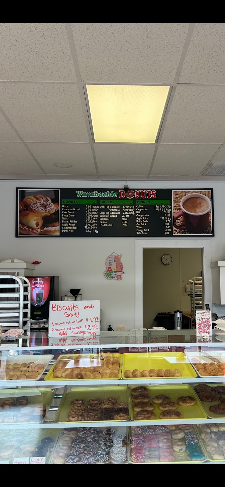 Waxahachie Donuts | 1311 W Main St, Waxahachie, TX 75165, USA | Phone: (972) 923-1689