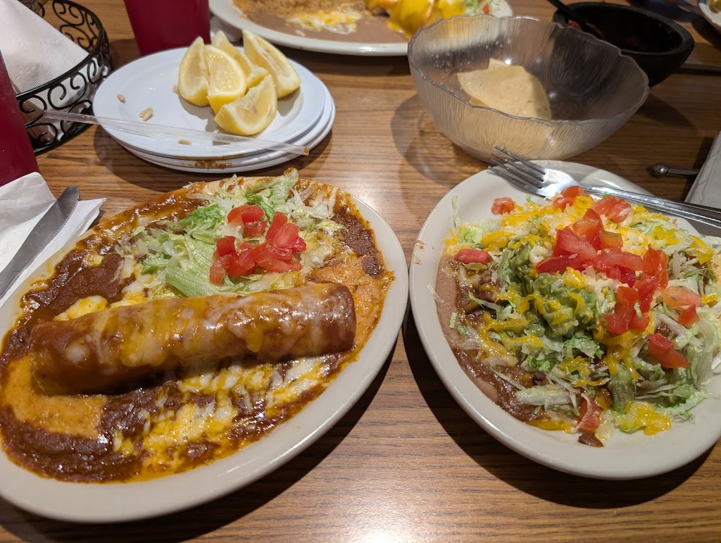 Garcias Las Avenidas | 2212 N 35th Ave, Phoenix, AZ 85009, USA | Phone: (602) 272-5584