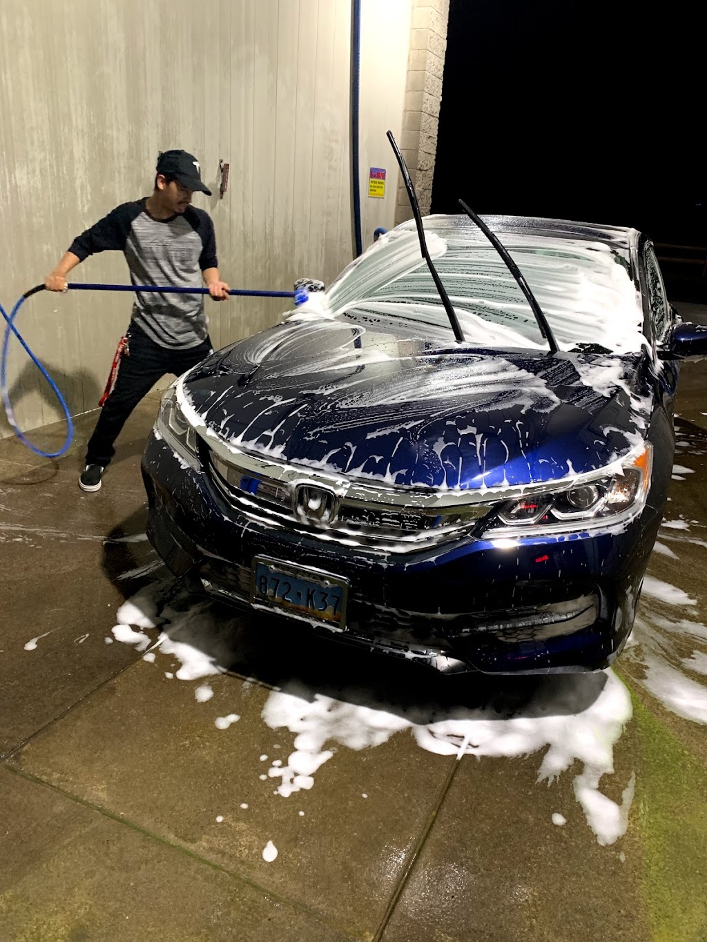 The Wave Car Wash | 1201 E Prater Way, Sparks, NV 89434, USA | Phone: (775) 358-9198