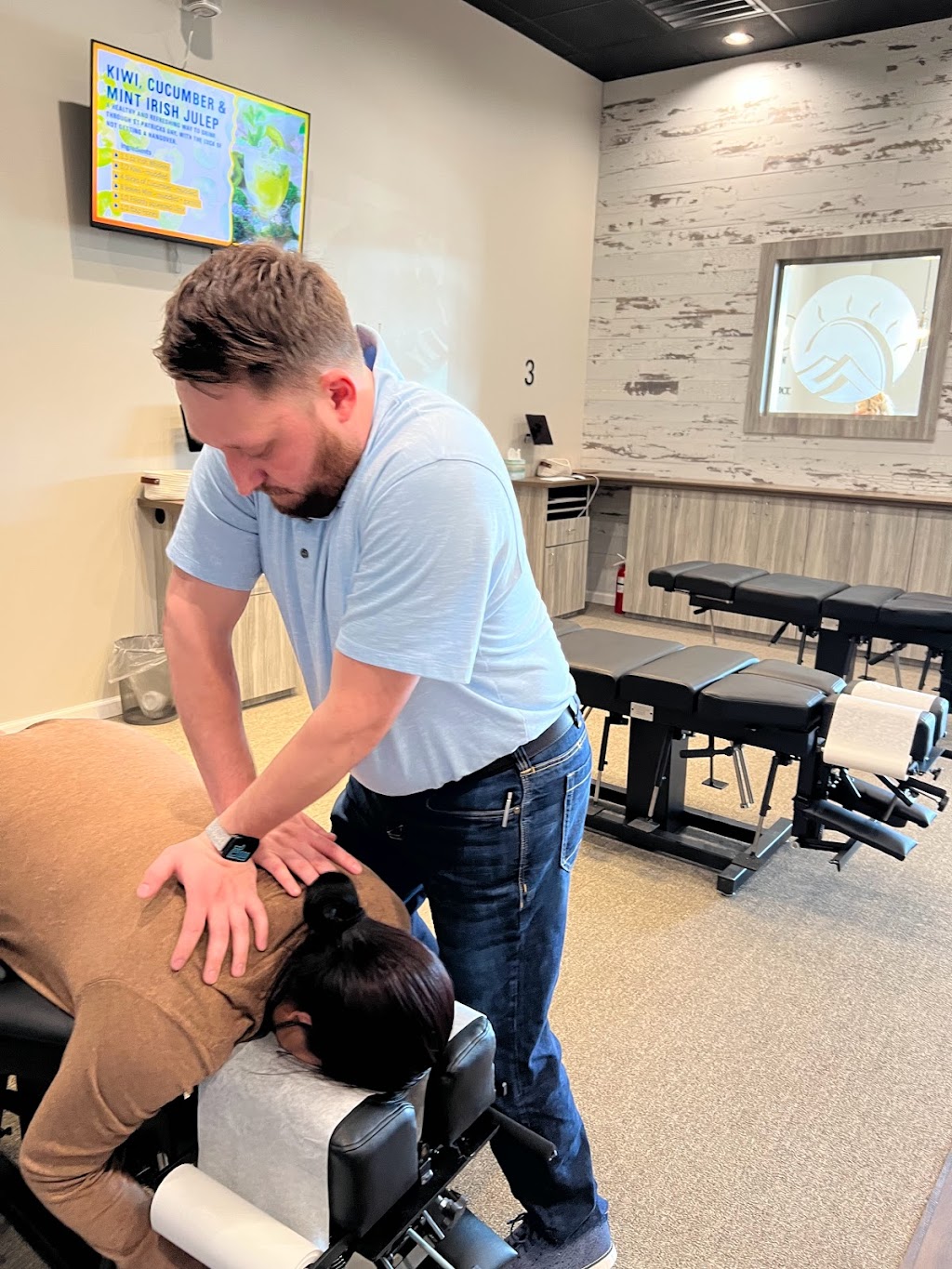 100% Chiropractic - McKinney | 1925 N US 75-Central Expy 1000 Suite #400, McKinney, TX 75070 | Phone: (469) 663-1808