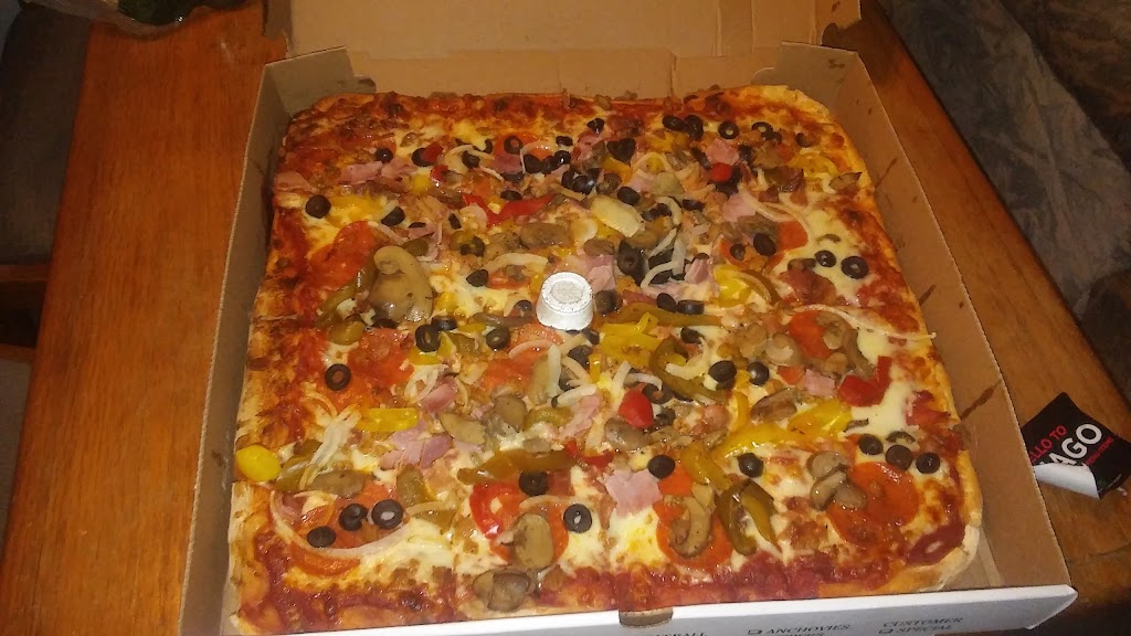 Stellos Pizzeria | 3 Creighton Russellton Rd, Tarentum, PA 15084 | Phone: (724) 265-2463