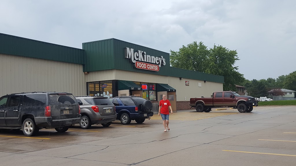 McKinneys Food Center | 215 Enterprise Dr, Gretna, NE 68028, USA | Phone: (402) 332-5166