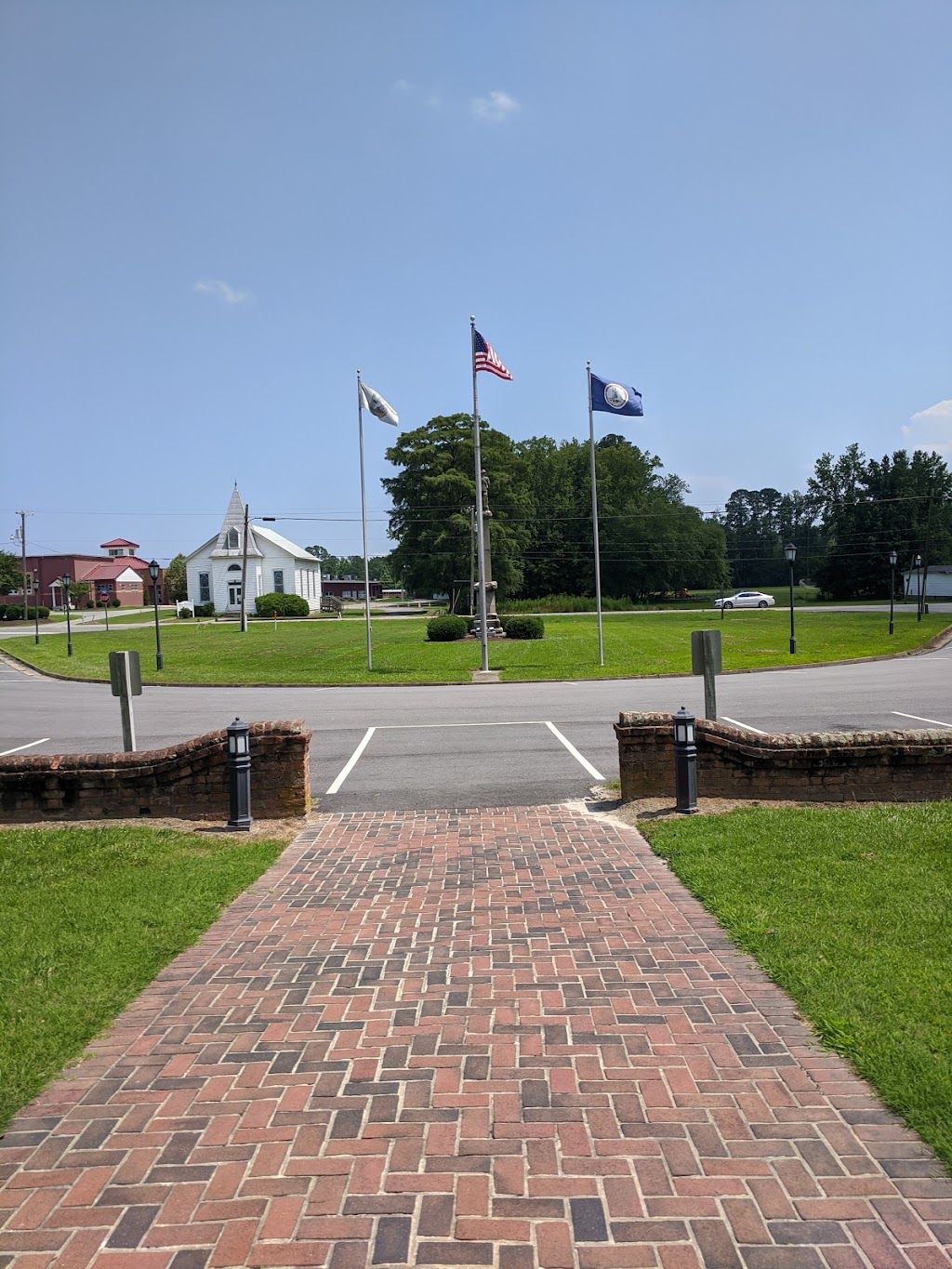 Boykins Tavern | 17146 Monument Cir, Windsor, VA 23487, USA | Phone: (757) 357-5182