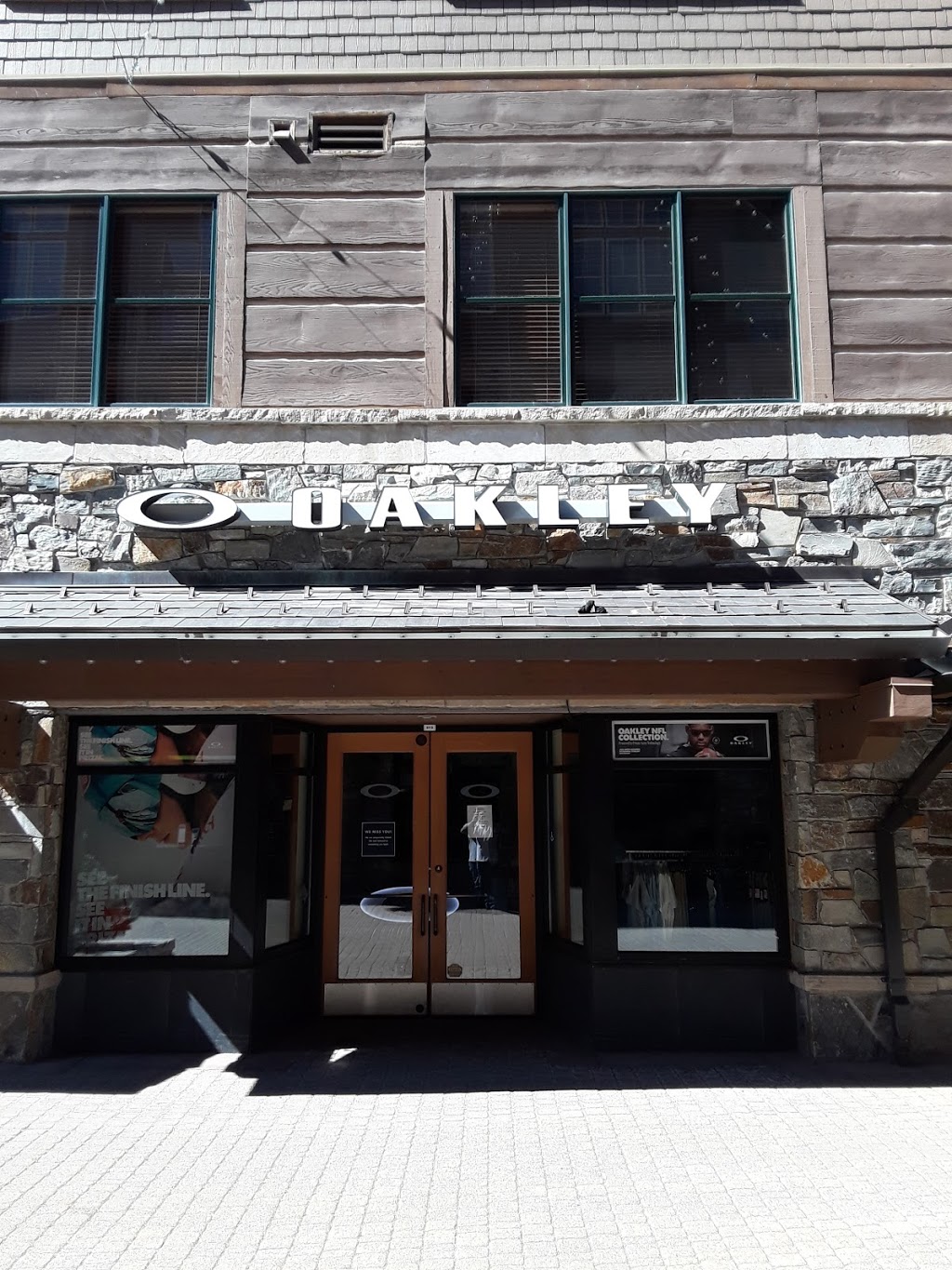 Oakley | 5001 Northstar Dr Suite 5115, Truckee, CA 96161, USA | Phone: (530) 562-3630