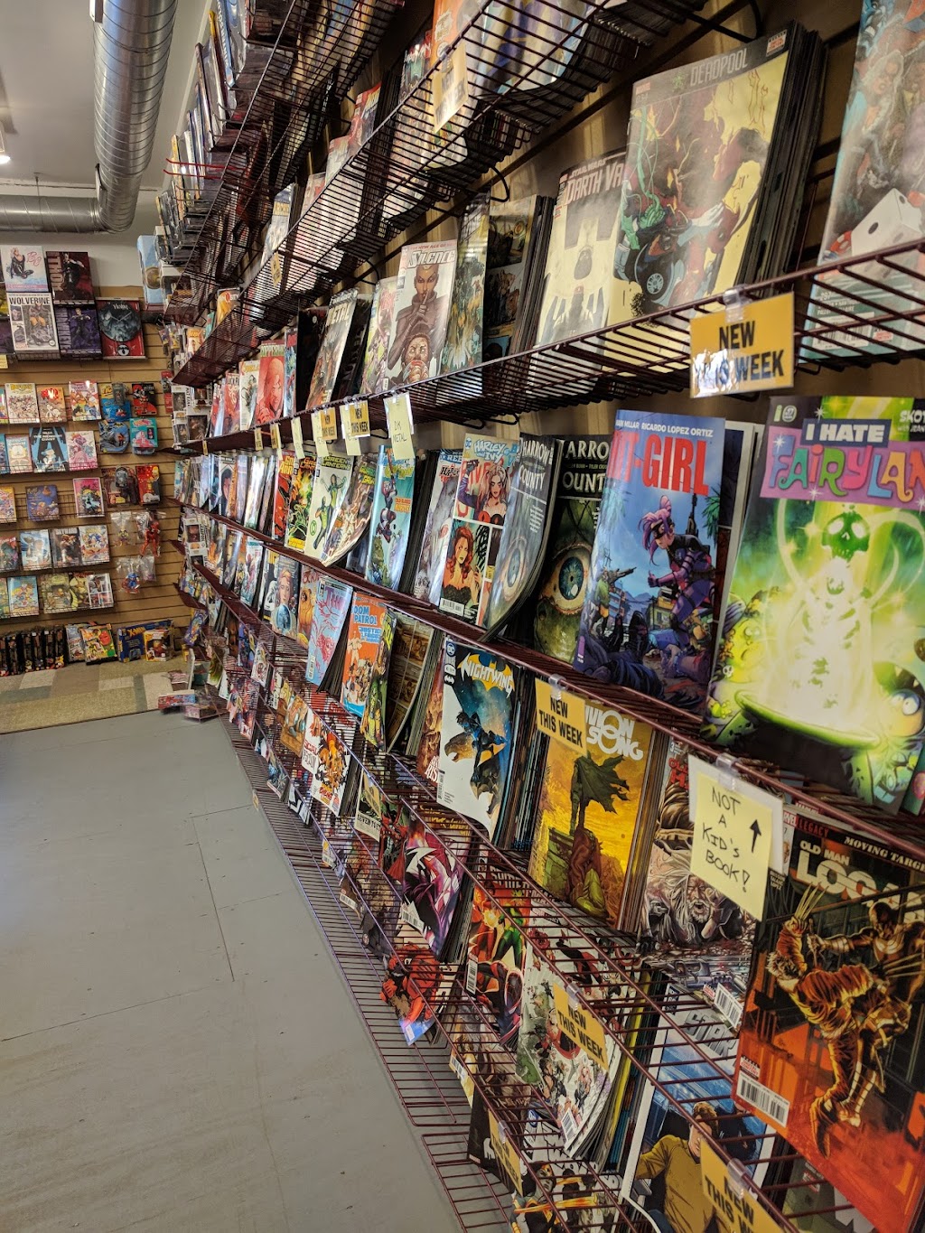 Hot Comics & Collectibles | 224 Broadway St S, Jordan, MN 55352, USA | Phone: (952) 492-7870