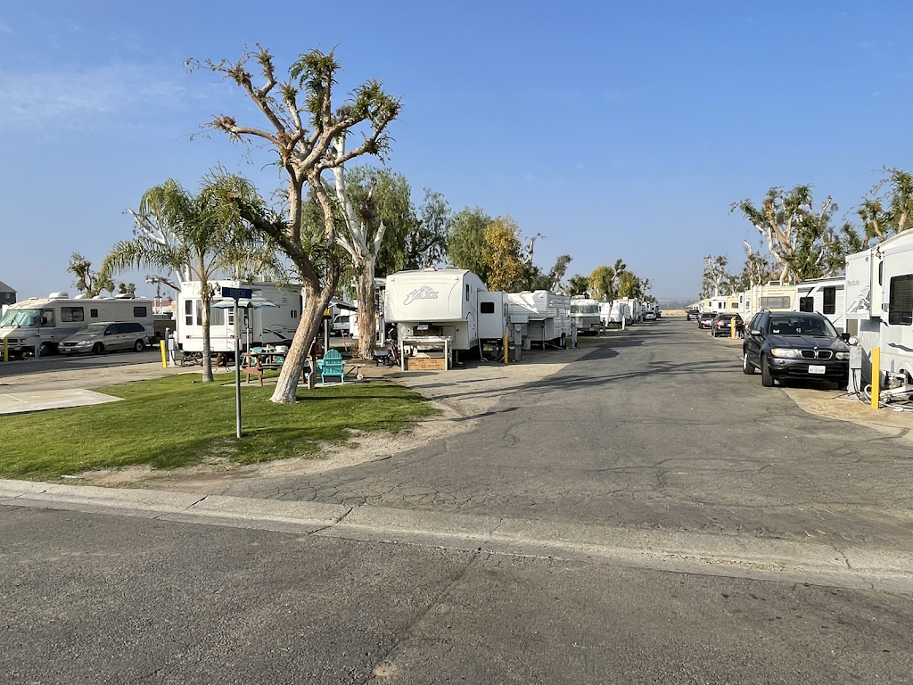 Bakersfield RV Park | 8633 E Brundage Ln, Bakersfield, CA 93307, USA | Phone: (661) 366-3550