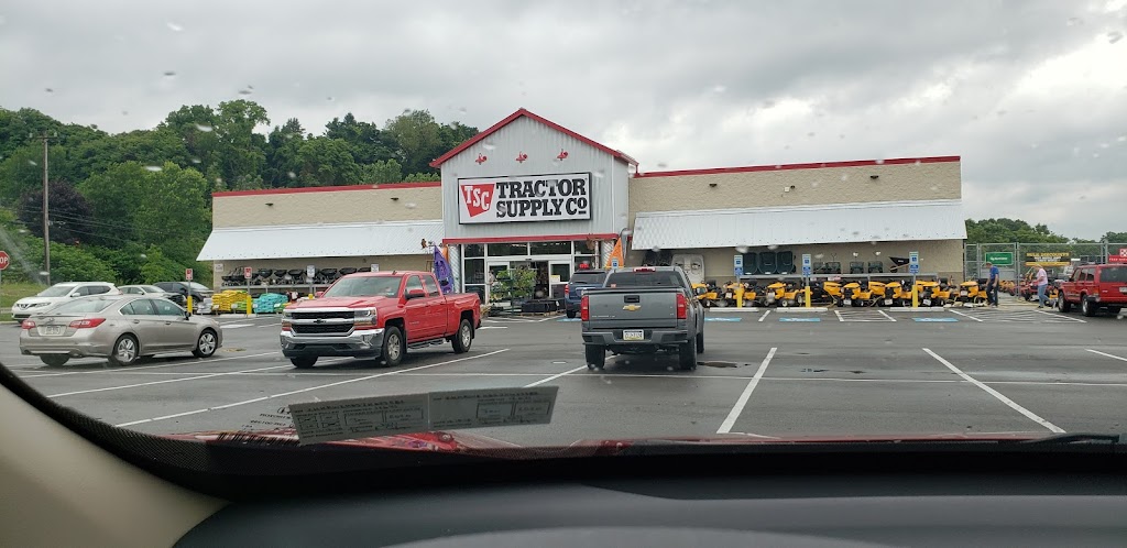 Tractor Supply Co. | 122 Mosside Blvd, North Versailles, PA 15137, USA | Phone: (412) 824-8555