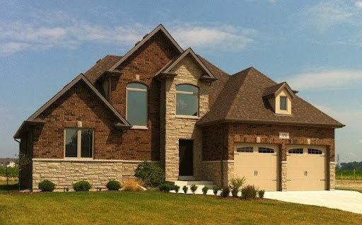 Up Top Roofing & Exteriors | 3702 Howard Ave, Windsor, ON N9E 3N7, Canada | Phone: (519) 974-1818