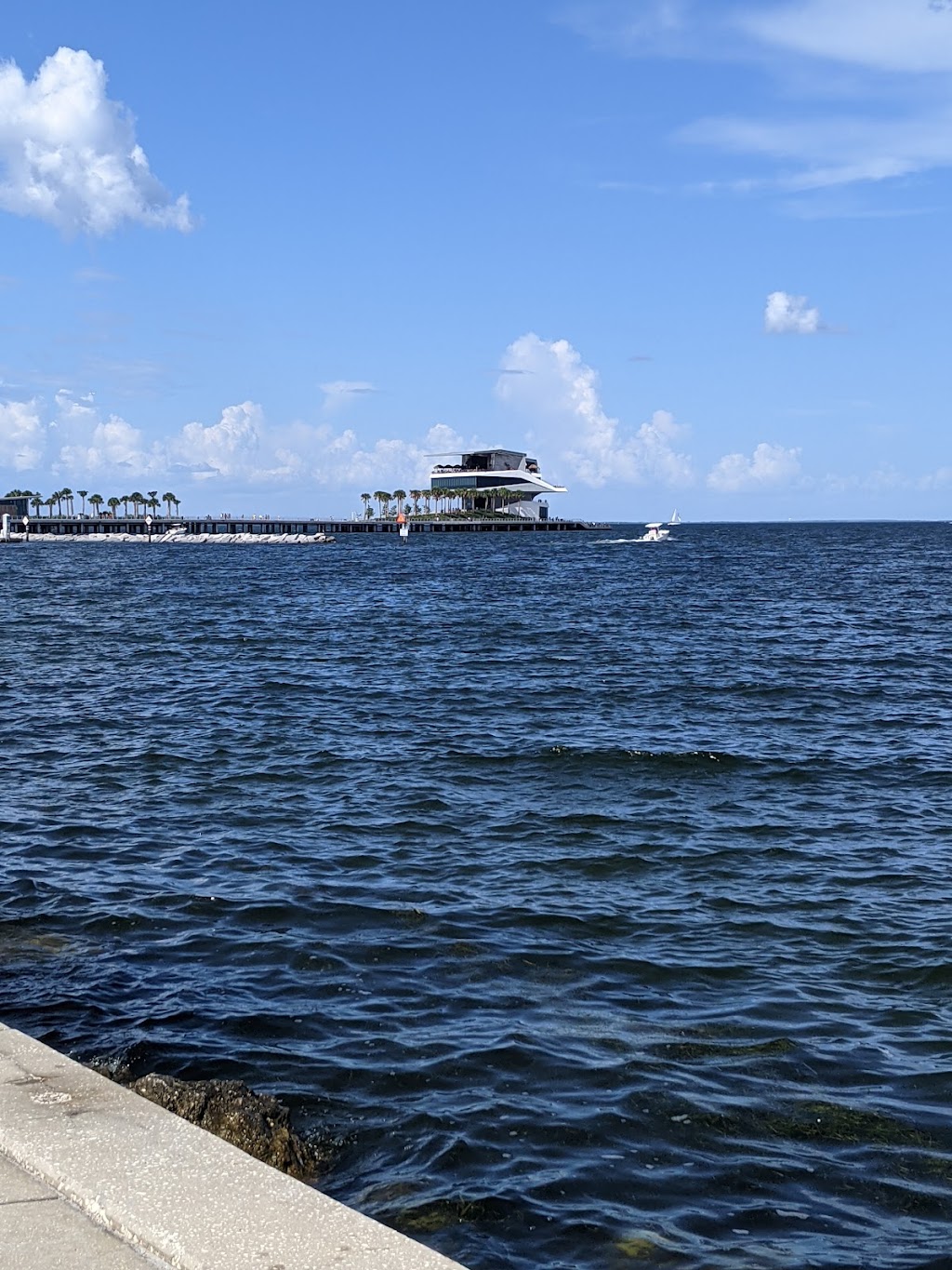 Demens Landing Park | Bayshore Dr. & 2nd Ave. S, 525-549 2nd Ave SE, St. Petersburg, FL 33701, USA | Phone: (727) 893-7441