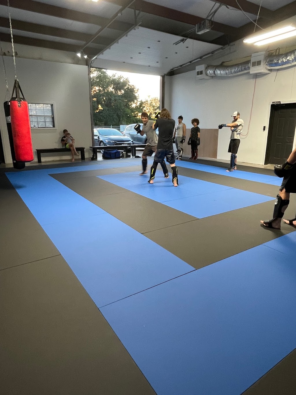 Full Circle Brazilian Jiu-Jitsu | 3605 Acton Hwy, Granbury, TX 76048, USA | Phone: (817) 776-2480