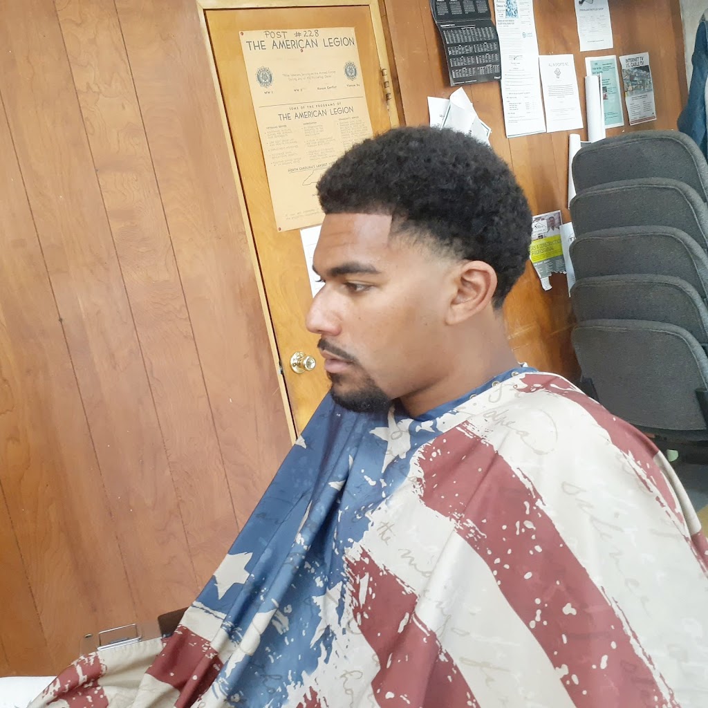 Adrian The Barber | 508 S Main St, Louisburg, NC 27549, USA | Phone: (252) 915-6438