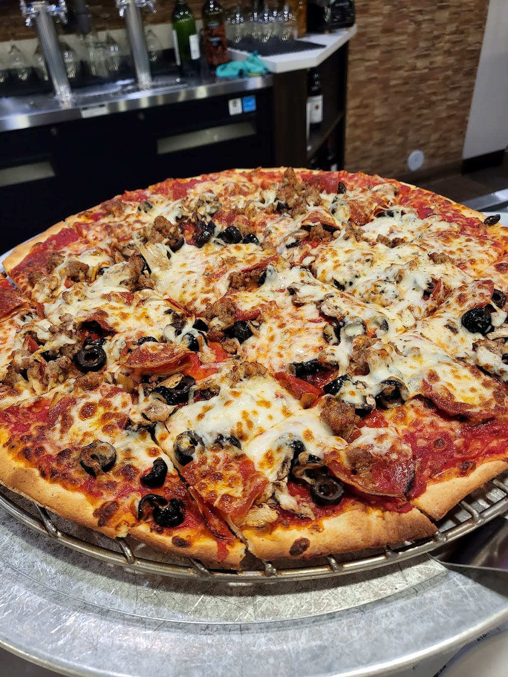 Vito’s Pizza & Italian Ristorante | 4865 S Higley Rd #101, Gilbert, AZ 85298, USA | Phone: (480) 245-4554