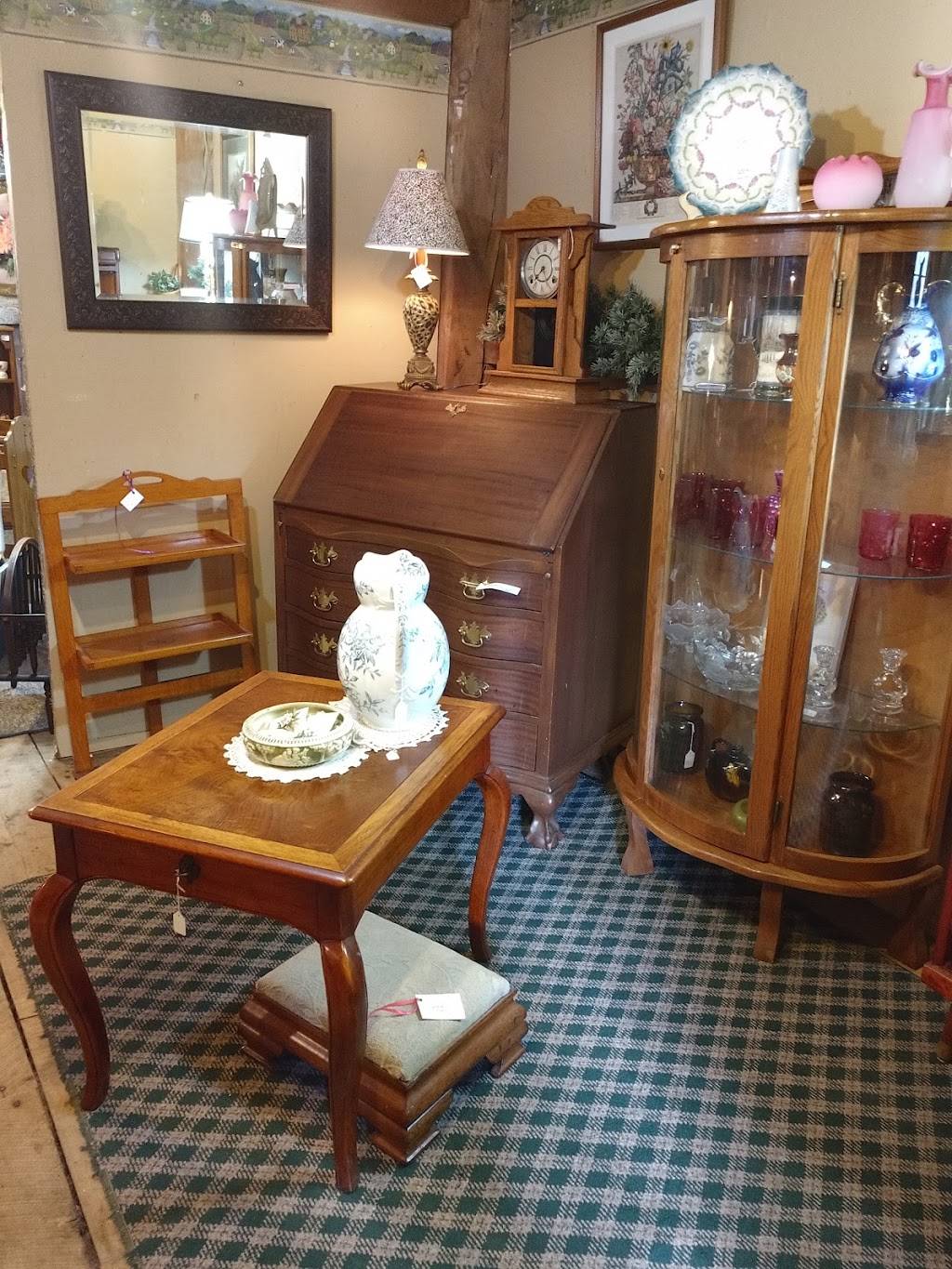 Jameson Homestead Antiques | 36675 Detroit Rd, Avon, OH 44011, USA | Phone: (440) 934-6977