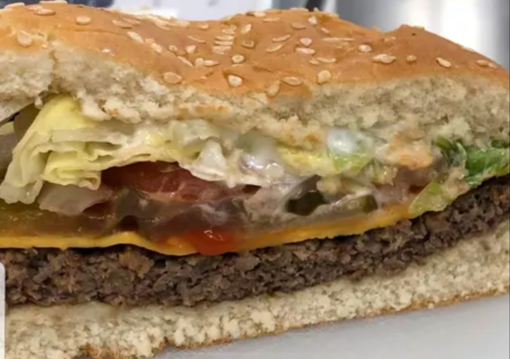 Burger King | 1151 Vaughn Rd, Wood River, IL 62095, USA | Phone: (618) 471-5110