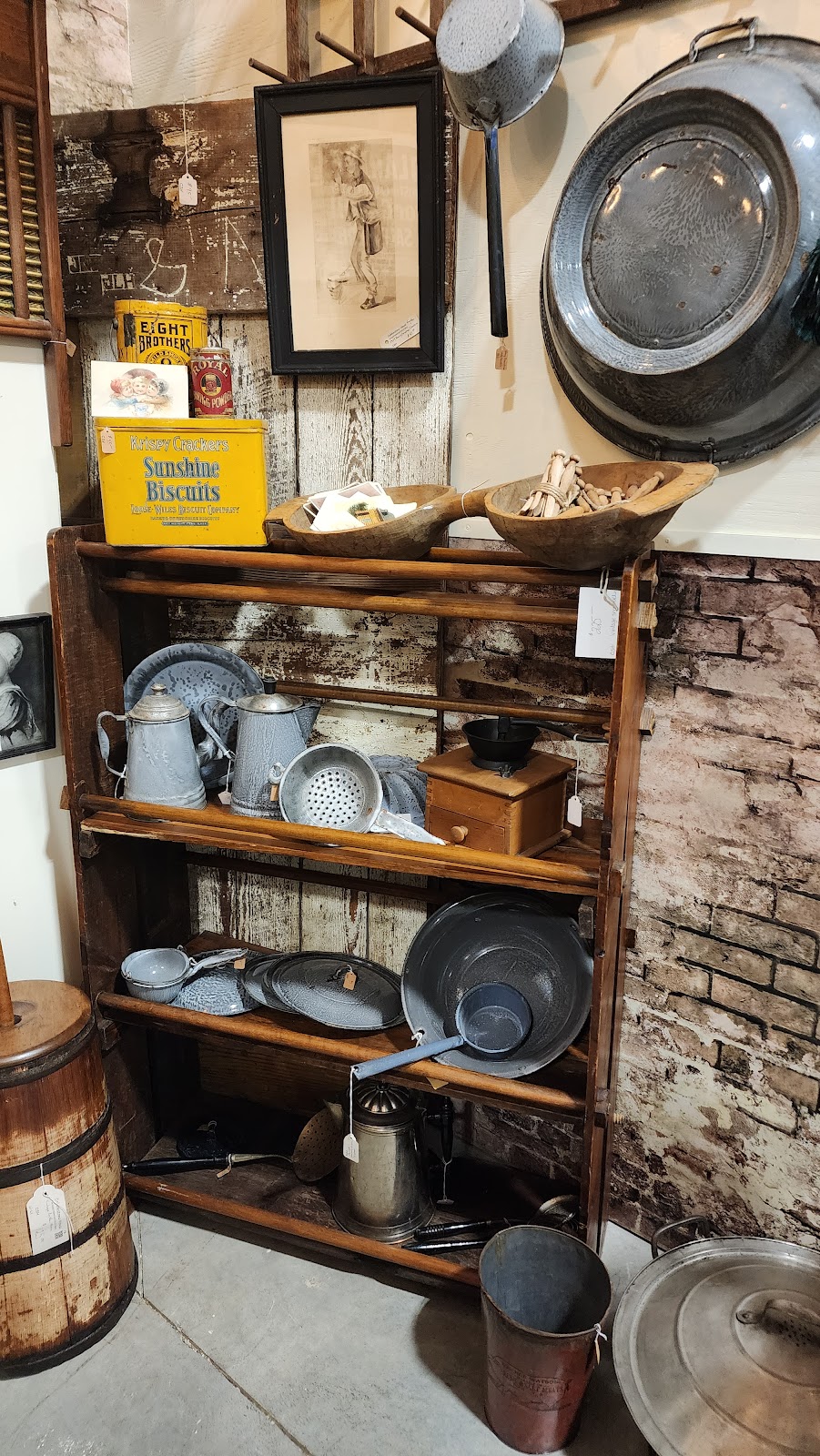 Sugar Mill Antiques and Vintage Depot | 13788 Pacific Cir, Longmont, CO 80504, USA | Phone: (303) 532-6496