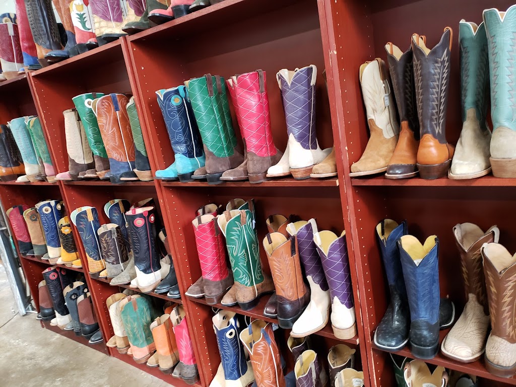 Ramblin Trails Custom Boots | 2060 Montgomery St, Fort Worth, TX 76107 | Phone: (682) 708-5005