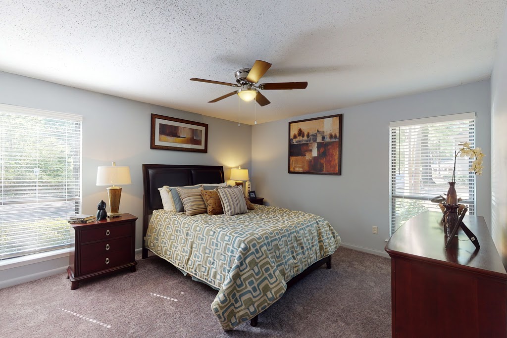 Crossings at Fox Meadows Apartments | 2894 Putting Green Cove, Memphis, TN 38115, USA | Phone: (901) 437-8831