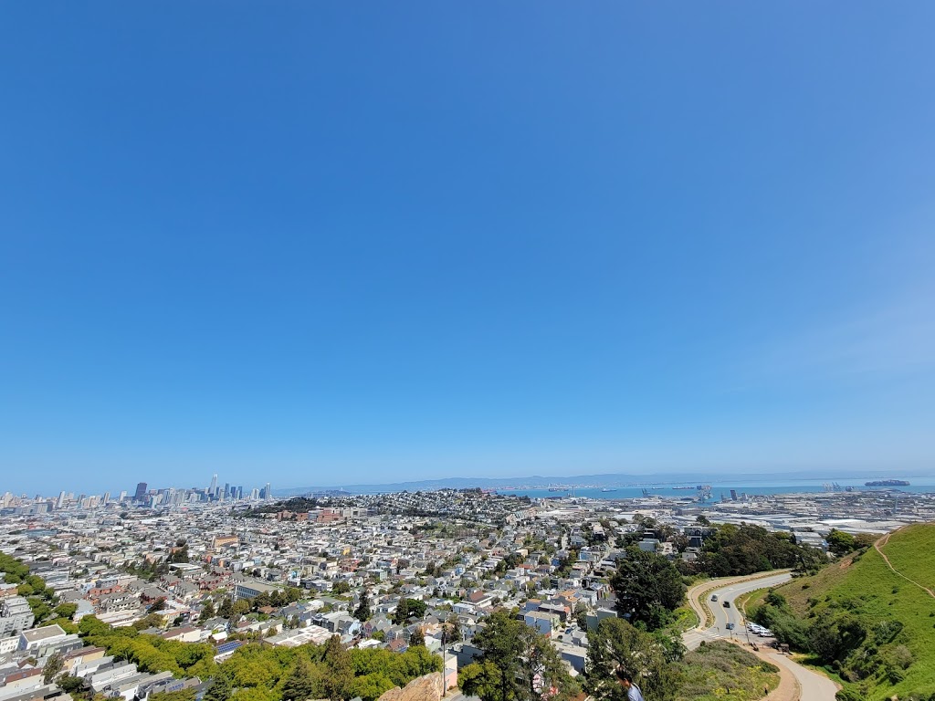 Bernal Heights Park | 3400-3416 Folsom St, San Francisco, CA 94110, USA | Phone: (415) 831-5500