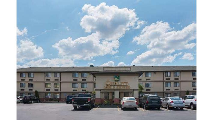 Quality Inn & Suites Detroit Metro Airport | 9555 Middlebelt Rd, Romulus, MI 48174, USA | Phone: (734) 499-2927