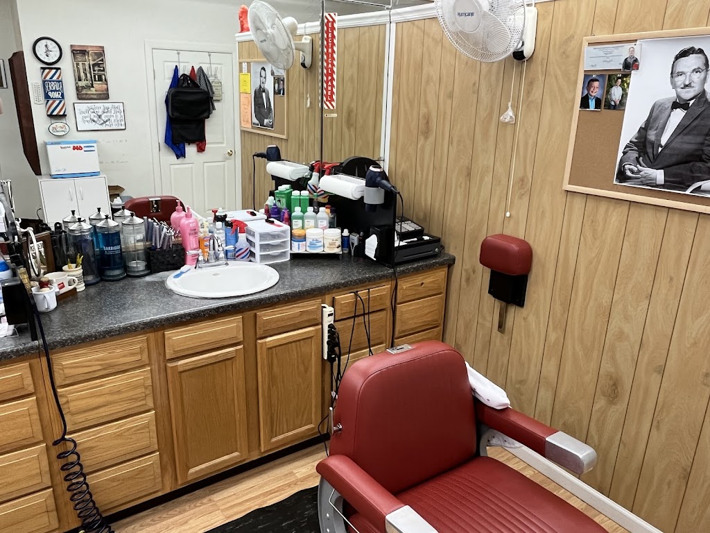 Red Lion Barber Shop | 2460 OH-122 West, Lebanon, OH 45036, USA | Phone: (513) 292-6538