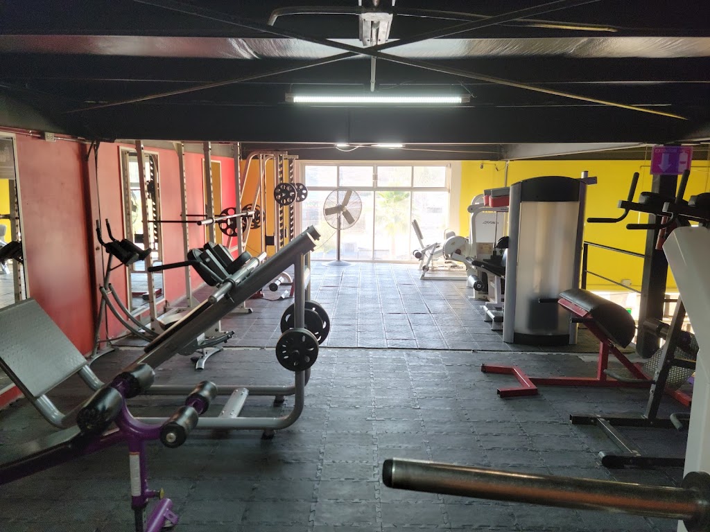 POWER FIT | Cam. Vecinal Cuero de Venado 13203, 22170 San Luis, B.C., Mexico | Phone: 664 808 4200