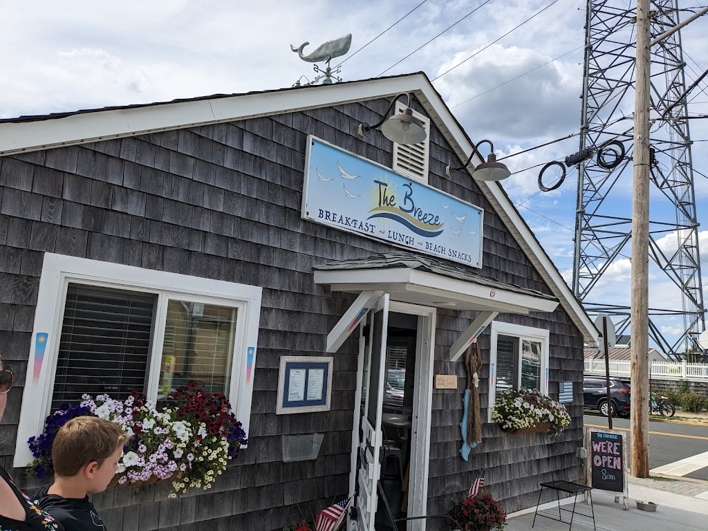 The Breeze | 101 1st Ave, Manasquan, NJ 08736, USA | Phone: (732) 279-7973