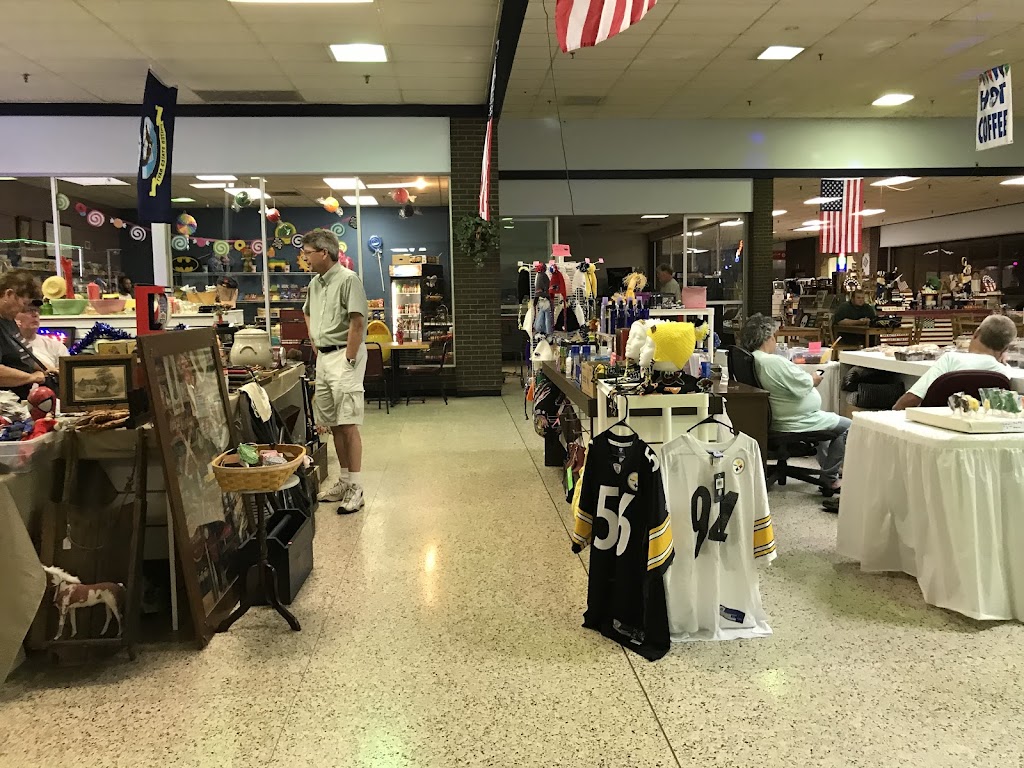 Laurel Mall Flea Market | 115 University Dr, Connellsville, PA 15425, USA | Phone: (724) 626-0160