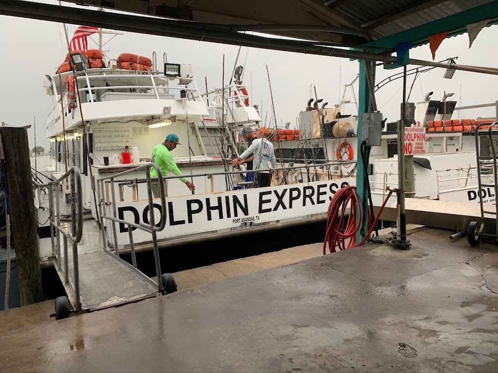 Dolphin Dock Inc. | 300 W Cotter Ave, Port Aransas, TX 78373, USA | Phone: (800) 393-3474