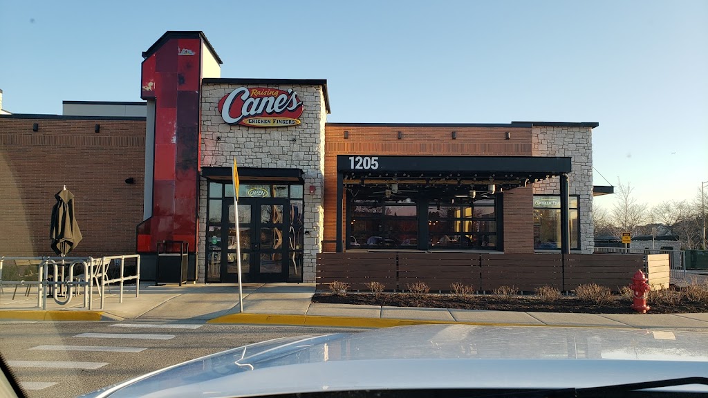 Raising Canes Chicken Fingers | 1205 E Higgins Rd, Schaumburg, IL 60173, USA | Phone: (847) 240-2078