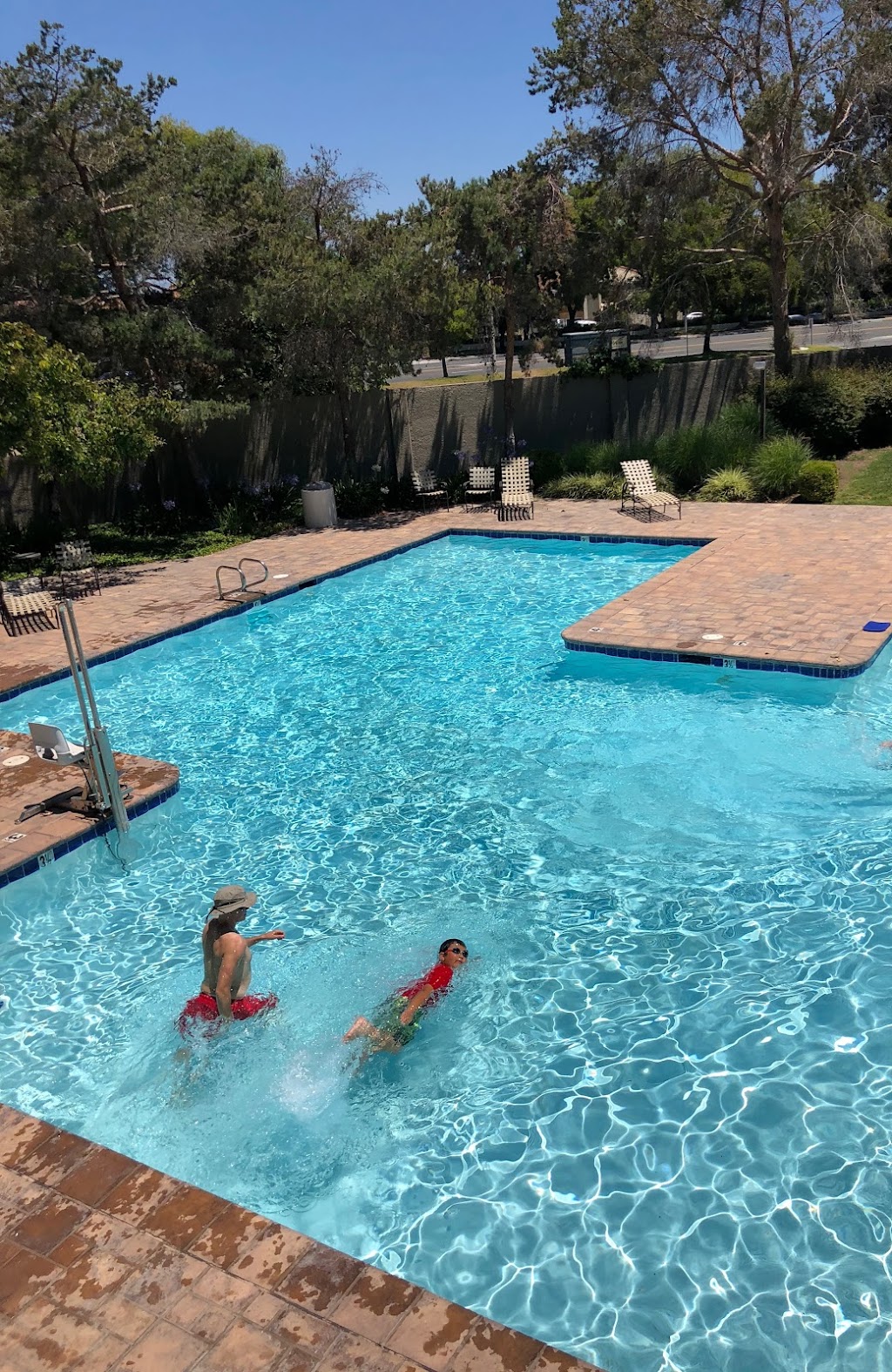 Aarons Private Swim Lessons | 696 Sheraton Dr, Sunnyvale, CA 94087, USA | Phone: (408) 529-8700
