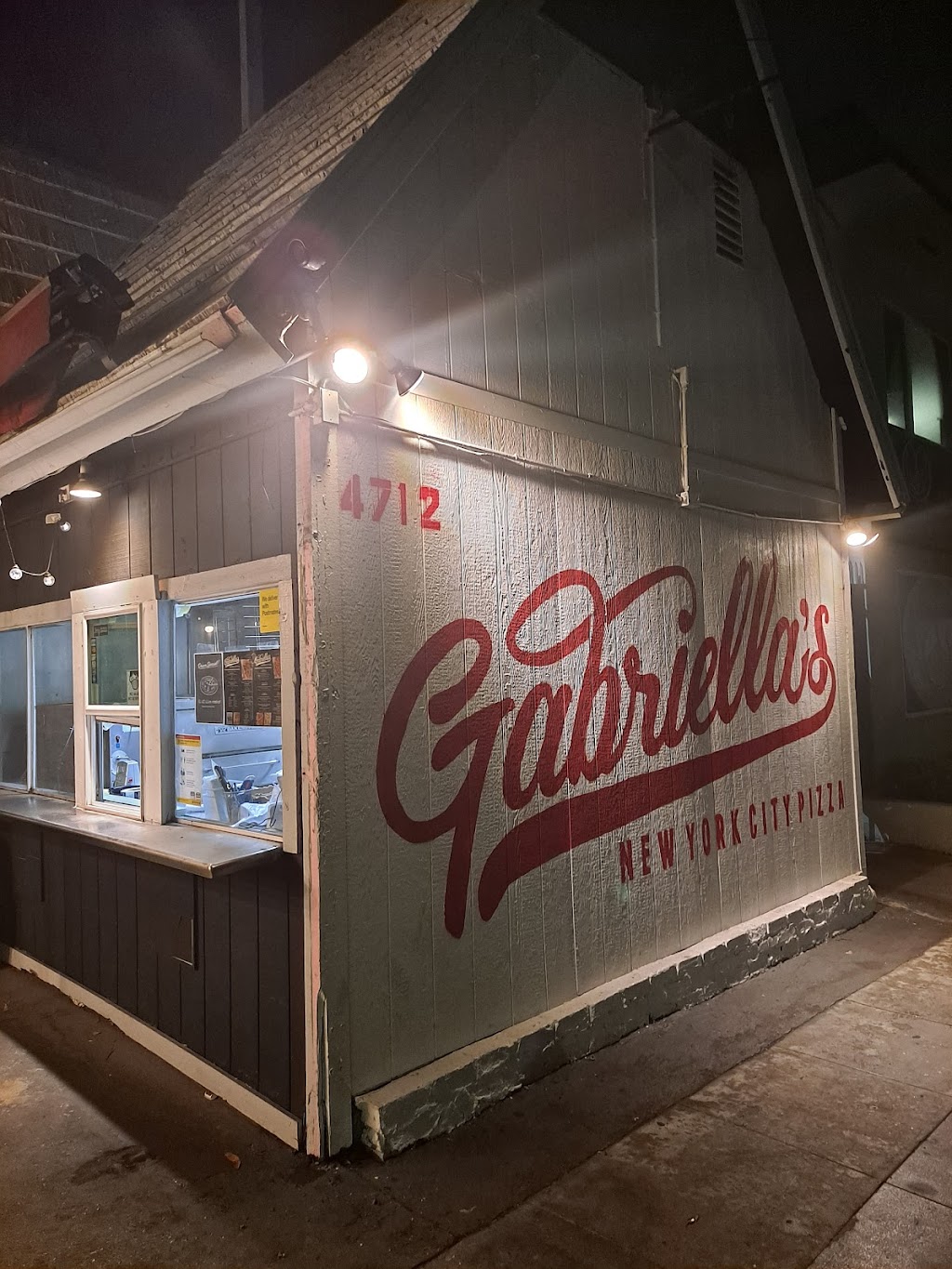 Gabriellas New York City Pizza - Long Beach | 4712 E 7th St, Long Beach, CA 90804, USA | Phone: (855) 479-2182