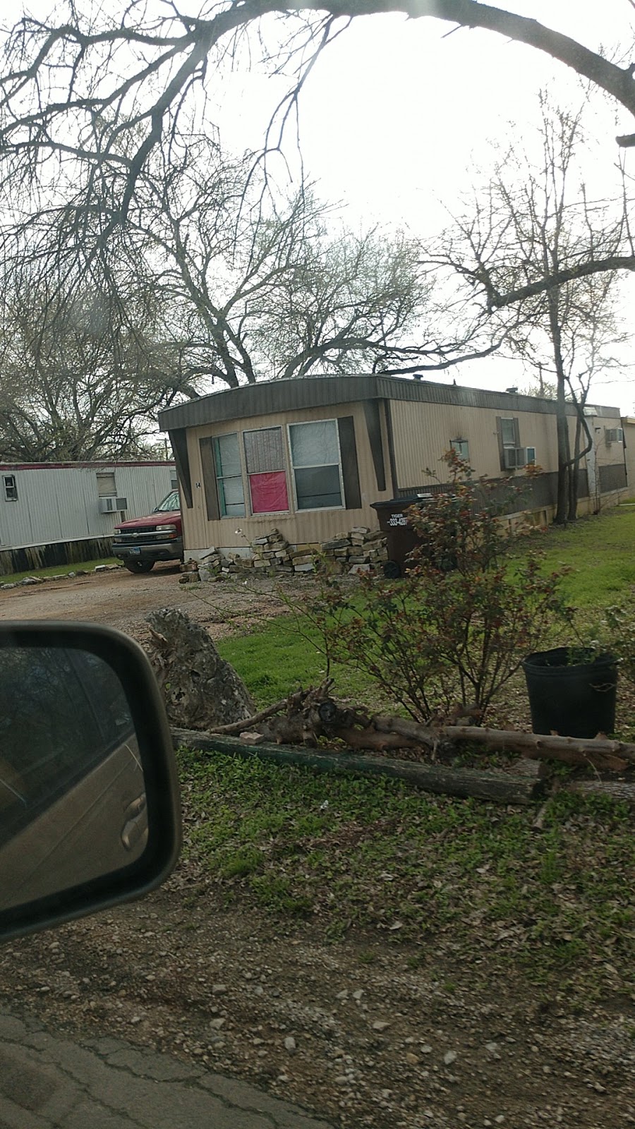 Dry Creek Mobile Home Estates | 1820 Wald Rd, New Braunfels, TX 78132, USA | Phone: (830) 629-5356