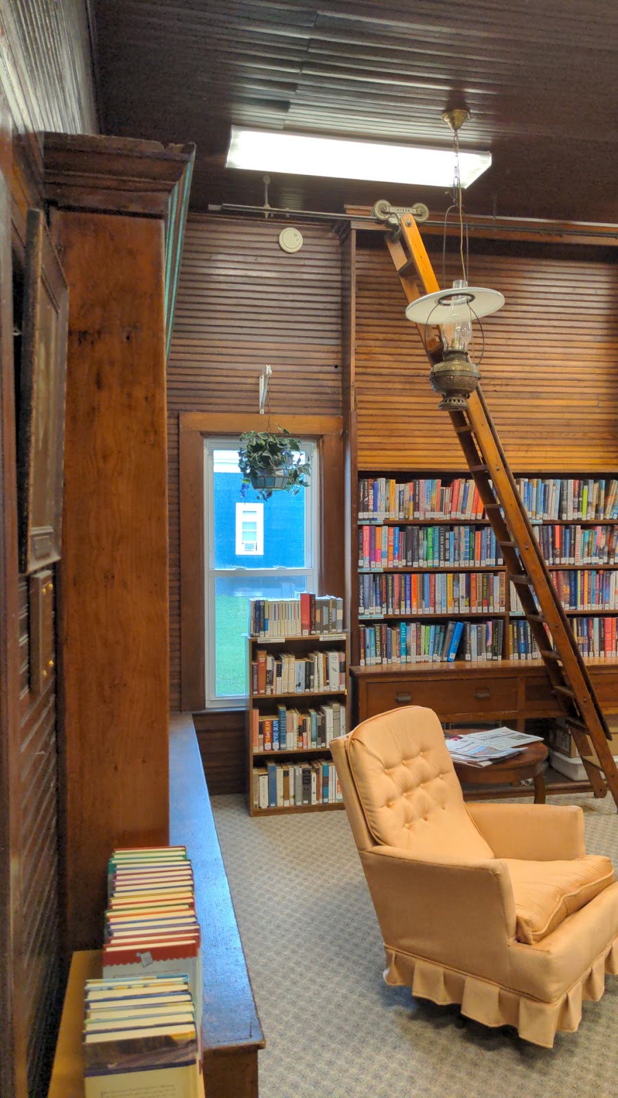 Ellington Farman Library | 760 Thornton Rd, Ellington, NY 14732, USA | Phone: (716) 287-2945