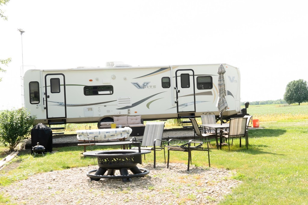 Gordons Campground | 9500 E 600 S, Wolcottville, IN 46795, USA | Phone: (260) 351-3383