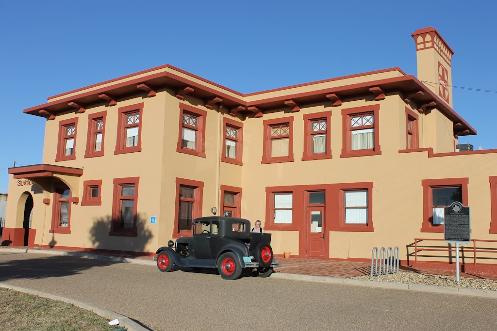 Slaton Harvey House | 400 Railroad Ave, Slaton, TX 79364, USA | Phone: (806) 828-5900